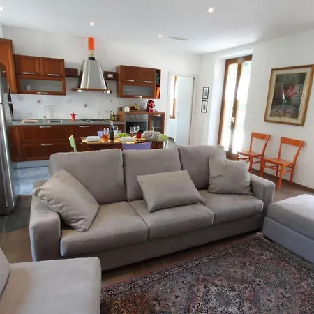 Pitel House Apartman