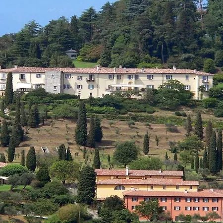 Pitel House Apartament *